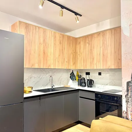 Designer Near Mall And Metro Station By Kvartiri Ltd * סופיה